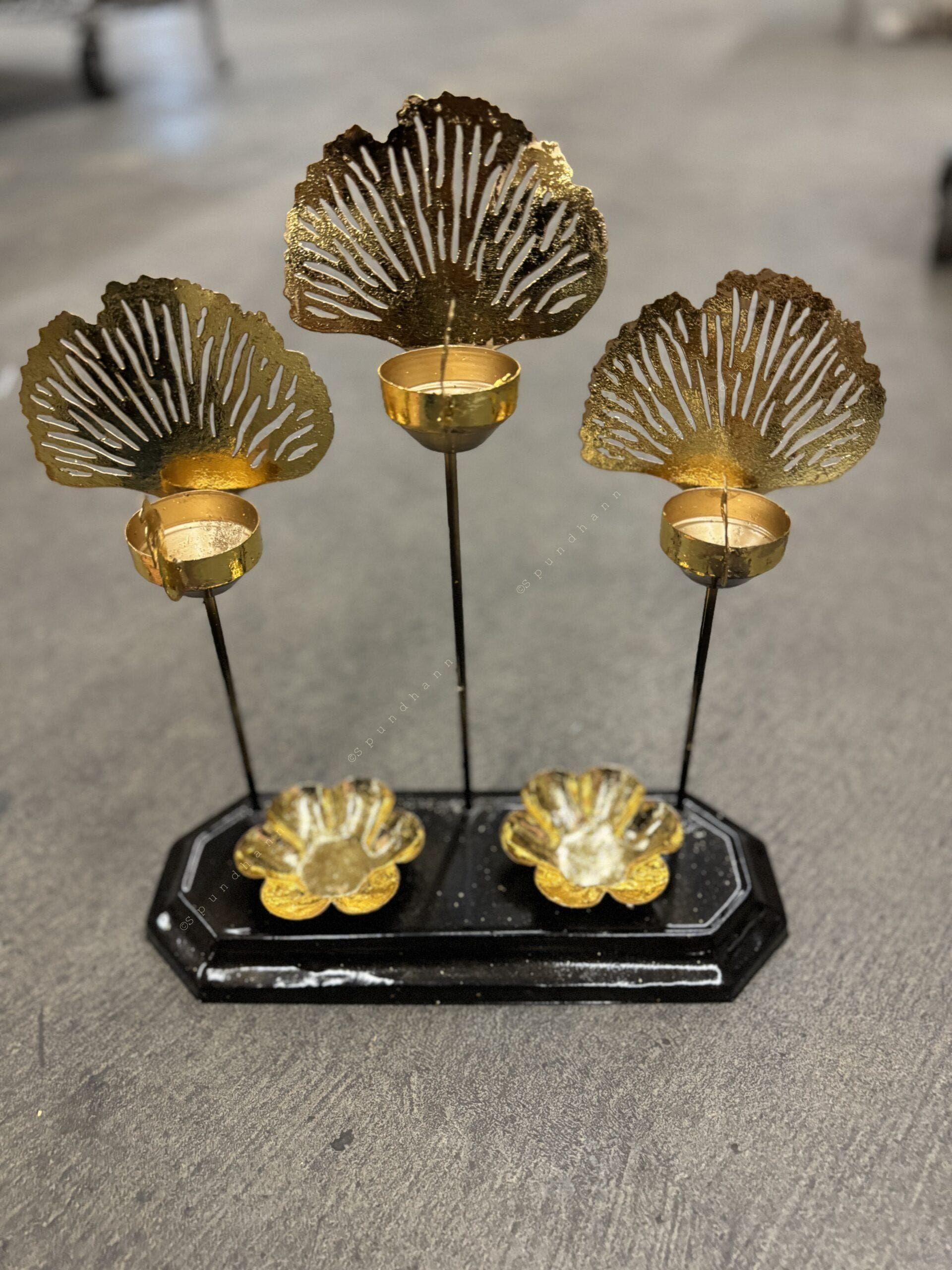 Triple Peacock Cutwork Standing Tea Light