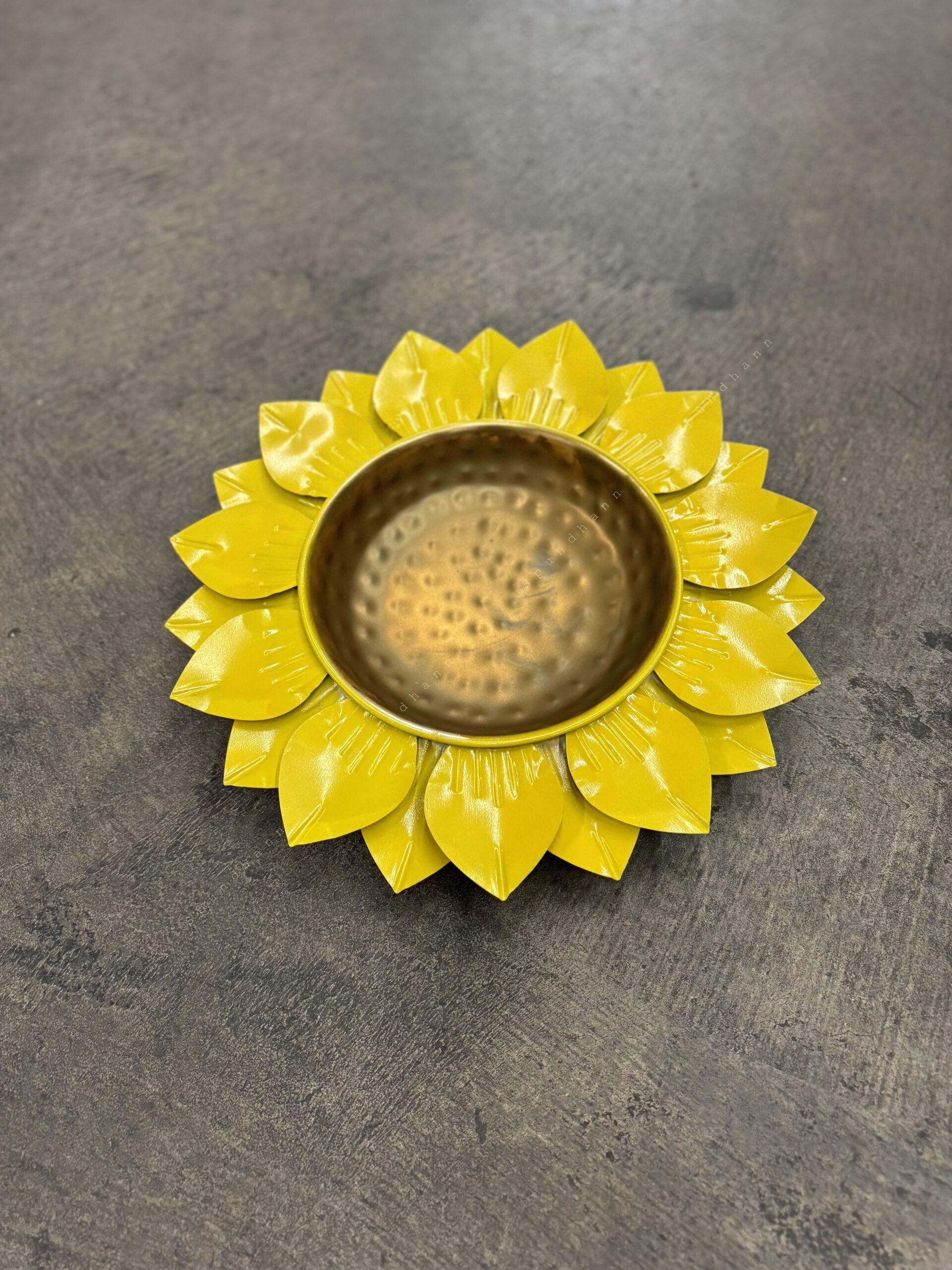 Yellow Hammered Sunflower Urli