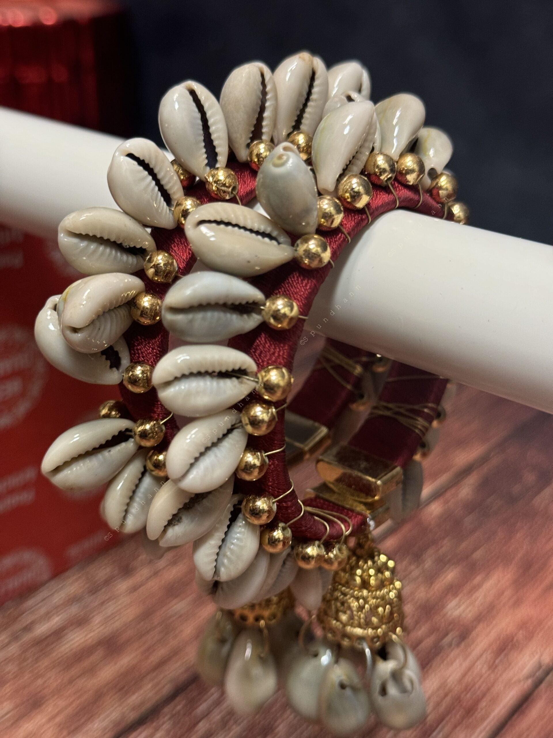 Free Size Shell Bangle Pack of 2