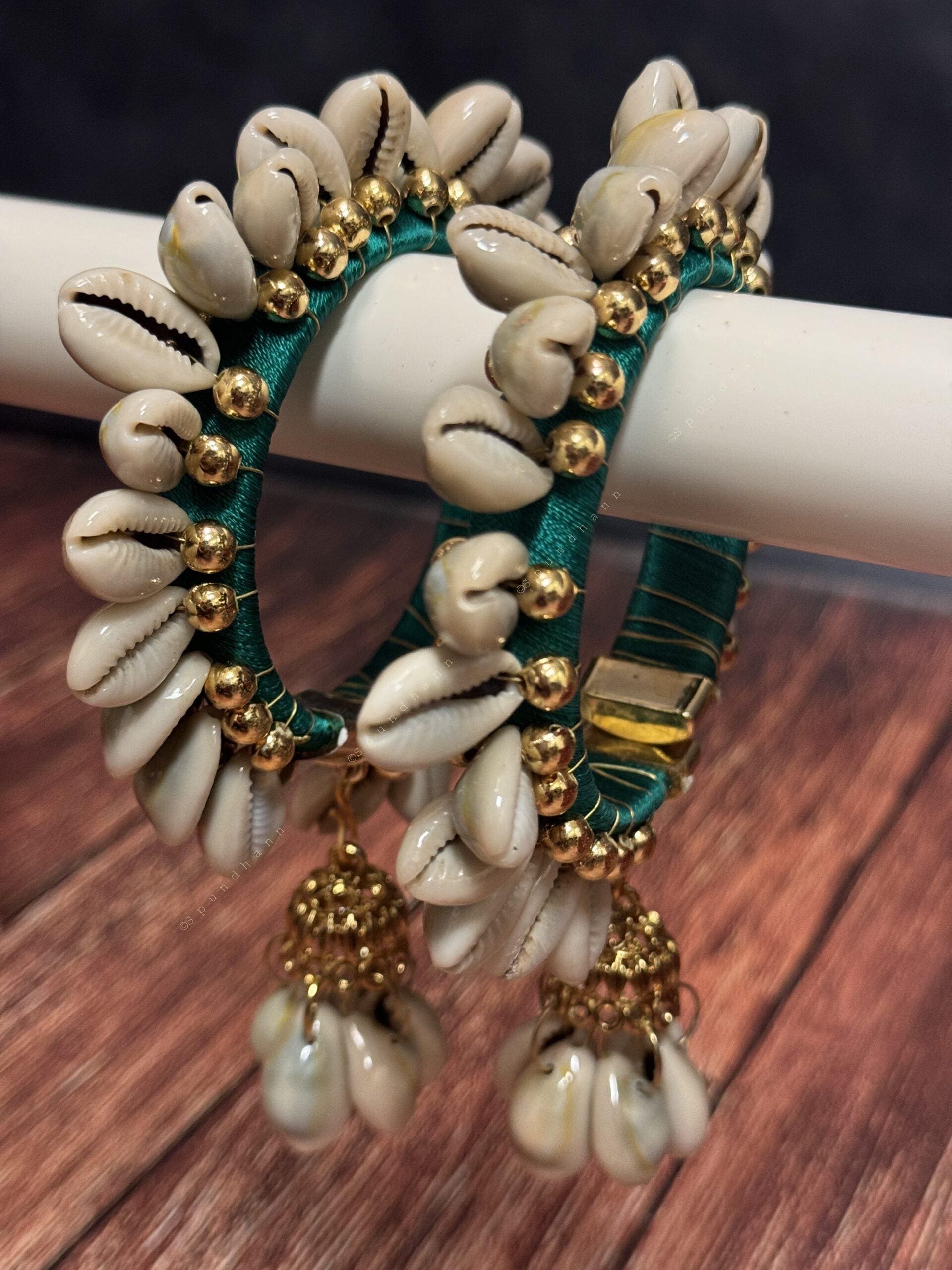 Free Size Shell Bangle Pack of 2