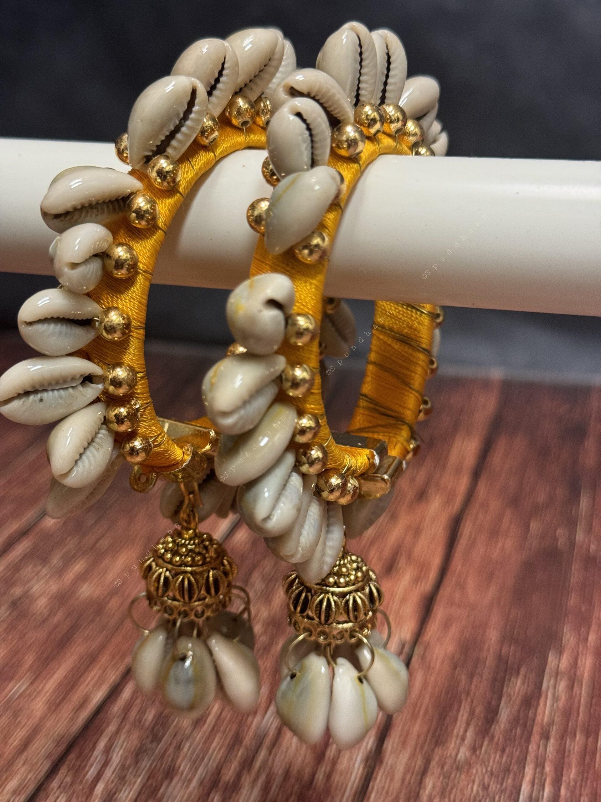 Free Size Shell Bangle Pack of 2