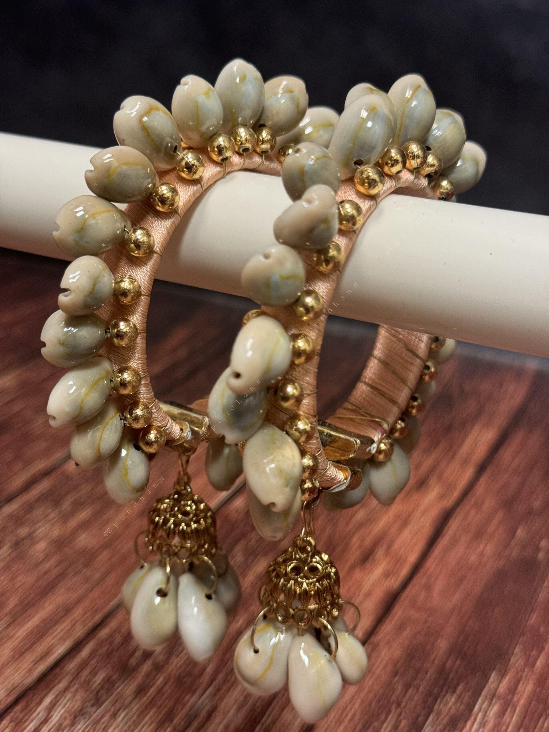 Free Size Shell Bangle Pack of 2