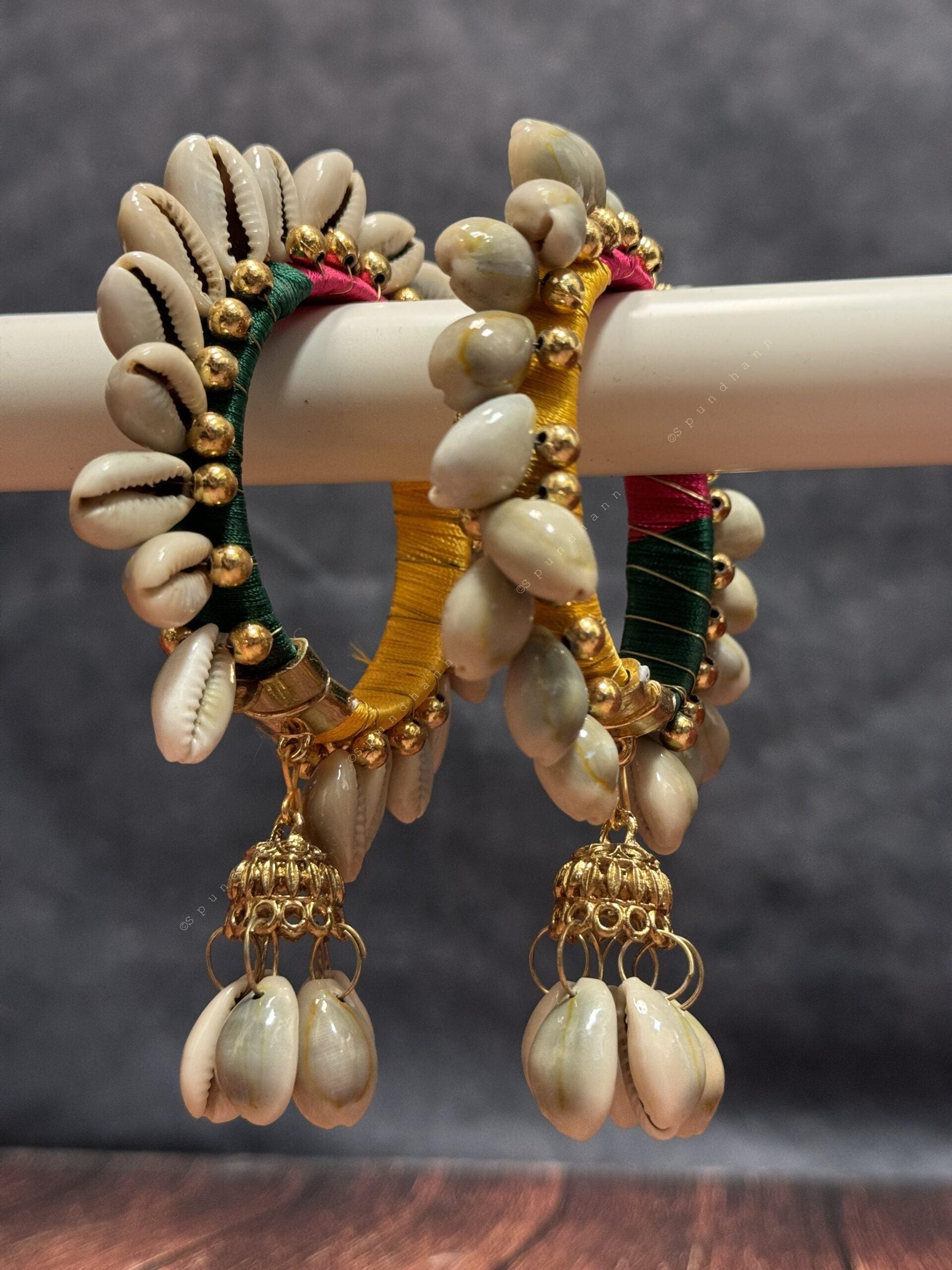 Free Size Shell Bangle Pack of 2