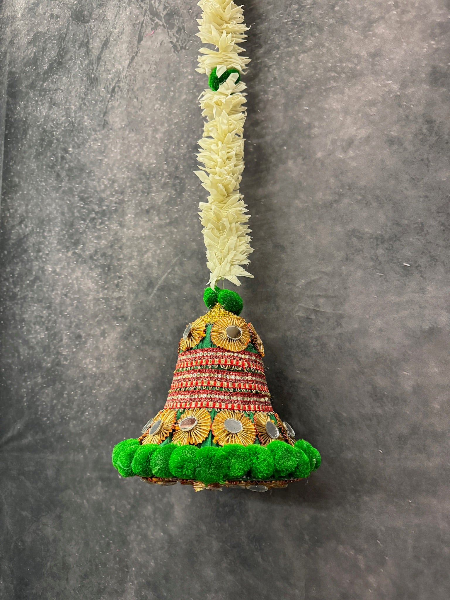 Chameli & Jumbo Bell Pom Pom Dangler