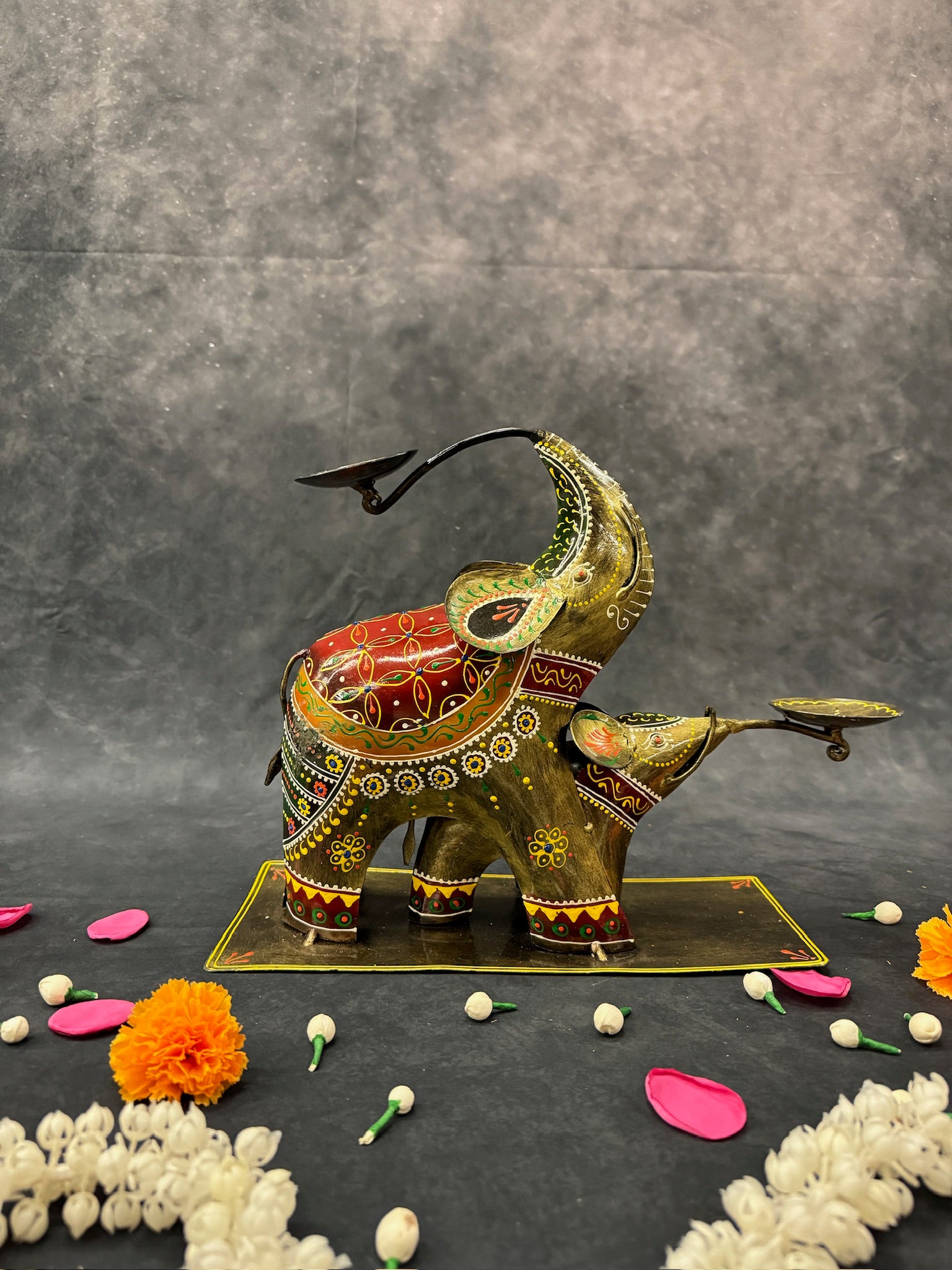 Double Elephant Gold Multi T Light