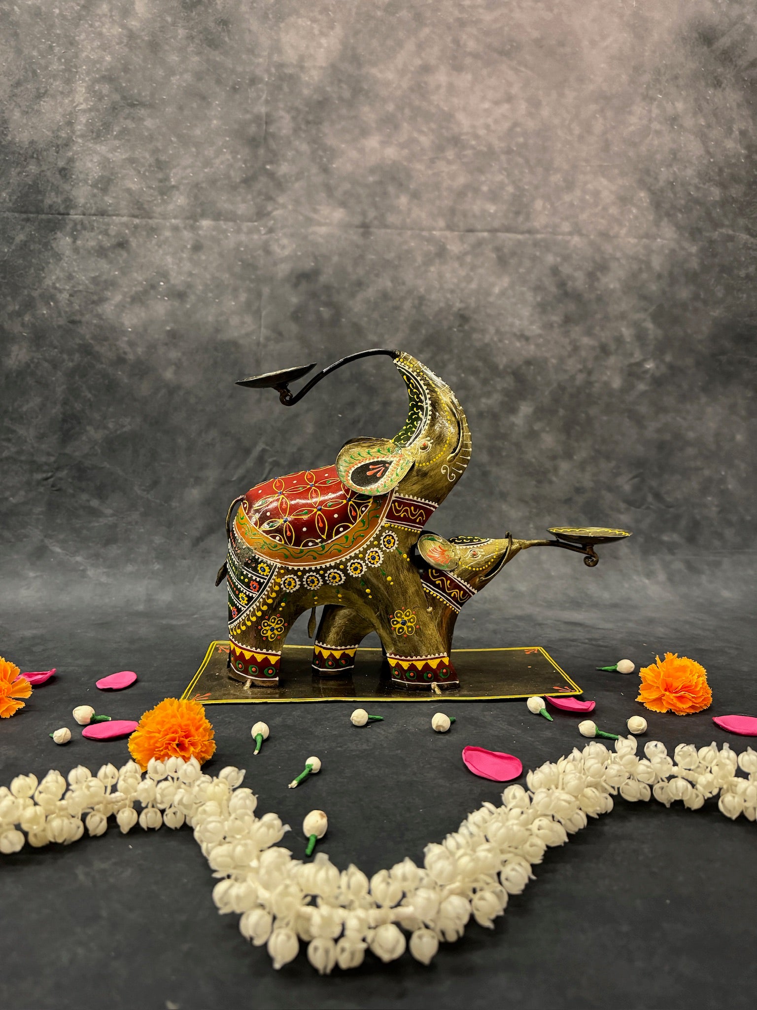Double Elephant Gold Multi T Light