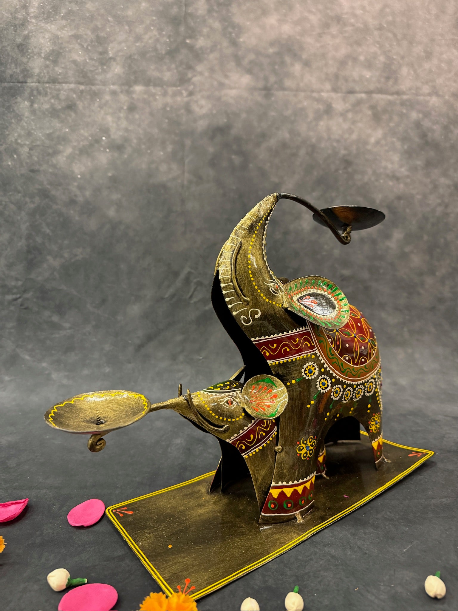 Double Elephant Gold Multi T Light
