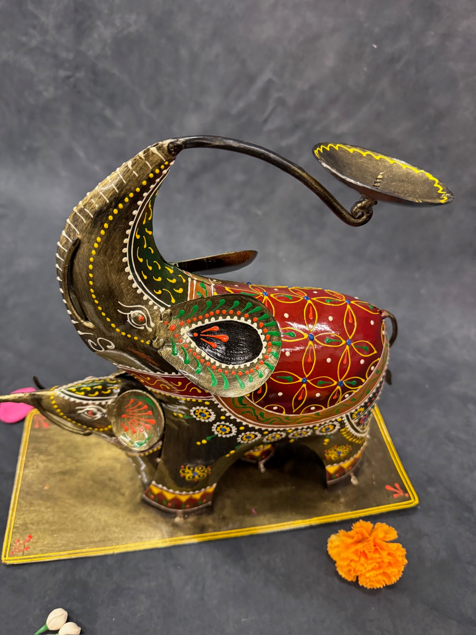 Double Elephant Gold Multi T Light