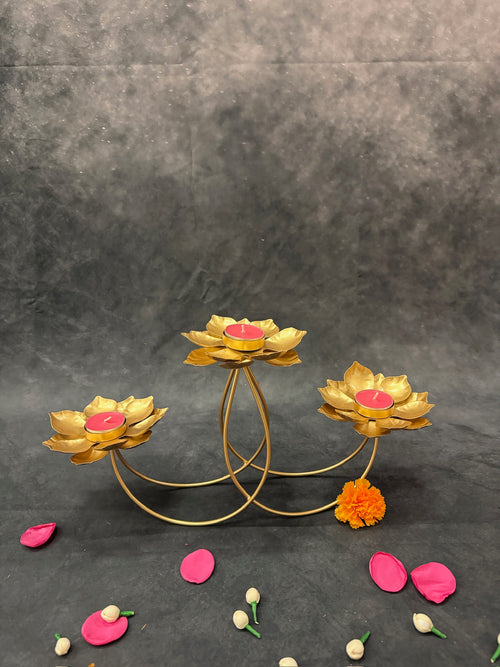 3-Lotus Standing Tea Light