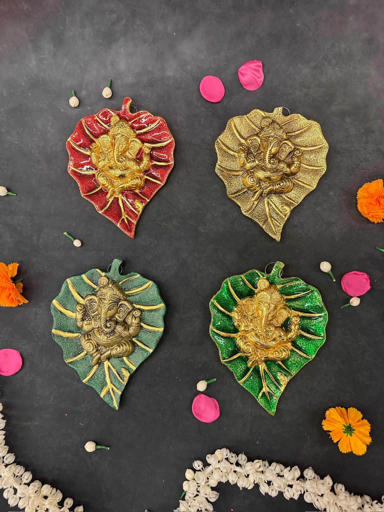 Leaf Ganesha Table Top Decor