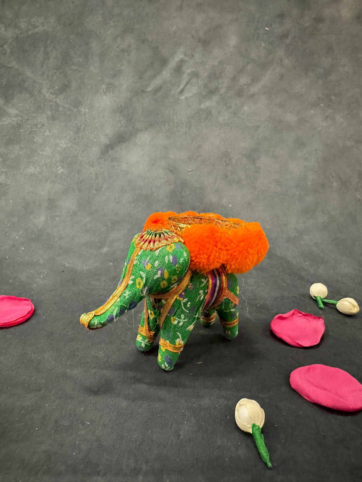 Elephant Pom Pom Tea Light Holder Single