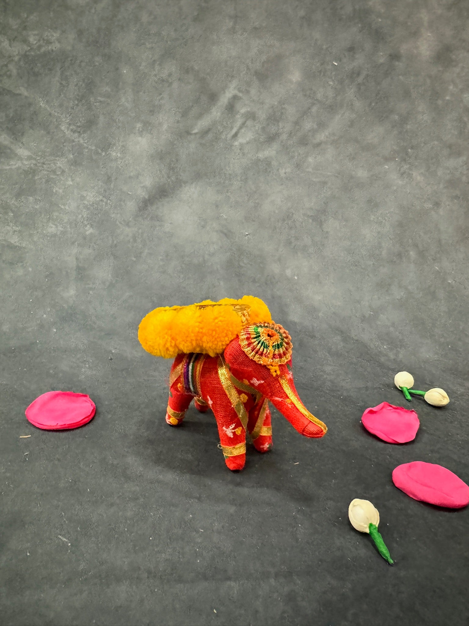 Elephant Pom Pom Tea Light Holder Single