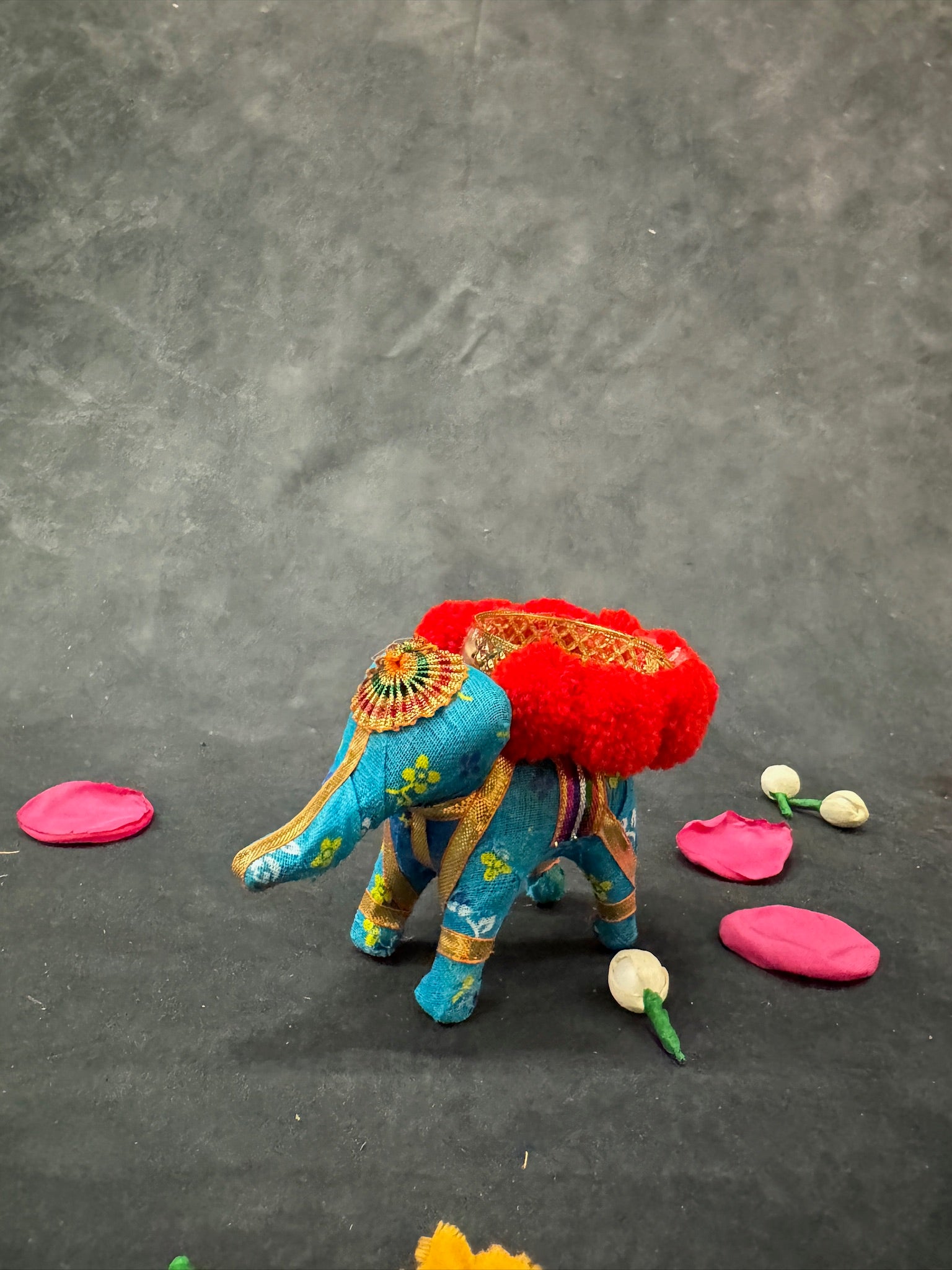 Elephant Pom Pom Tea Light Holder Single