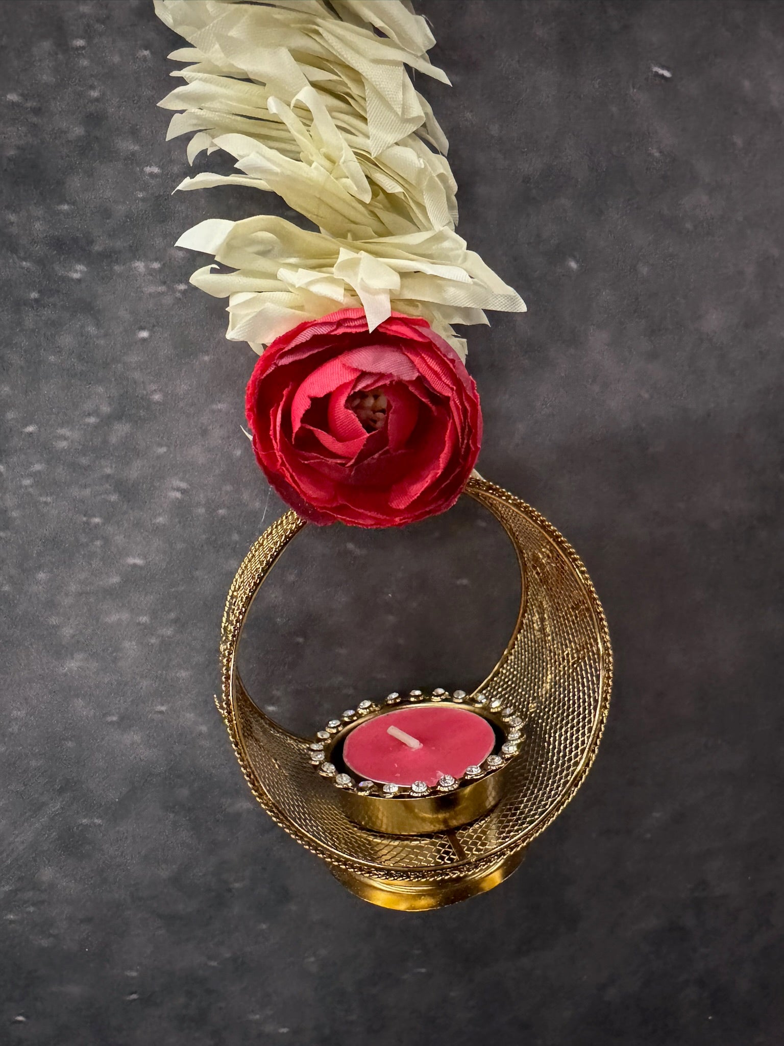 Chameli and Rose Wide Ring hanging Tea Light