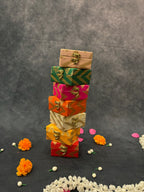 Square Zari V Print Gift Box