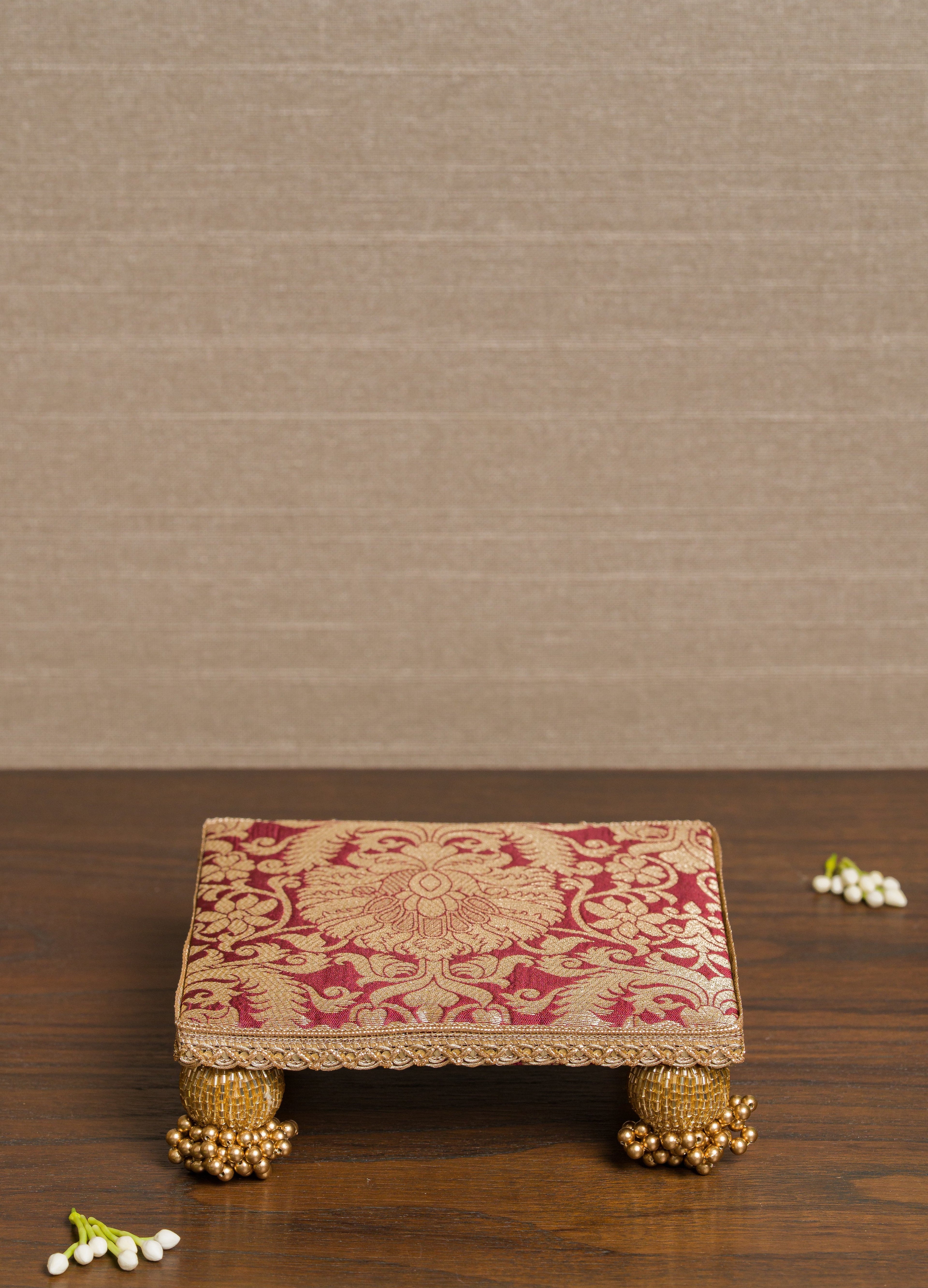 Ishita Detachable Petite Sihasan | Heritage