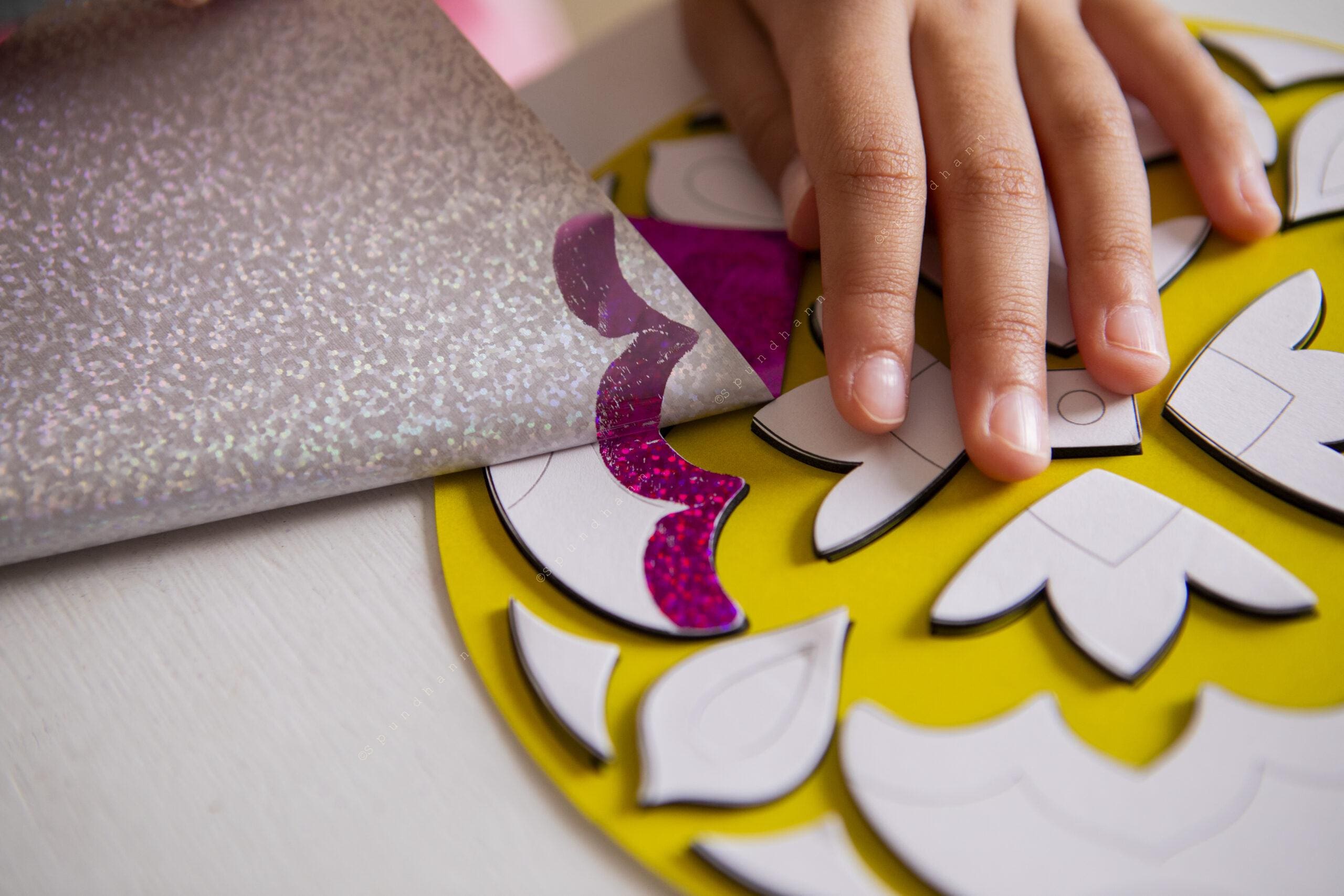 Foil Craft Kit Rangoli Mandala - Makes 6 Boards