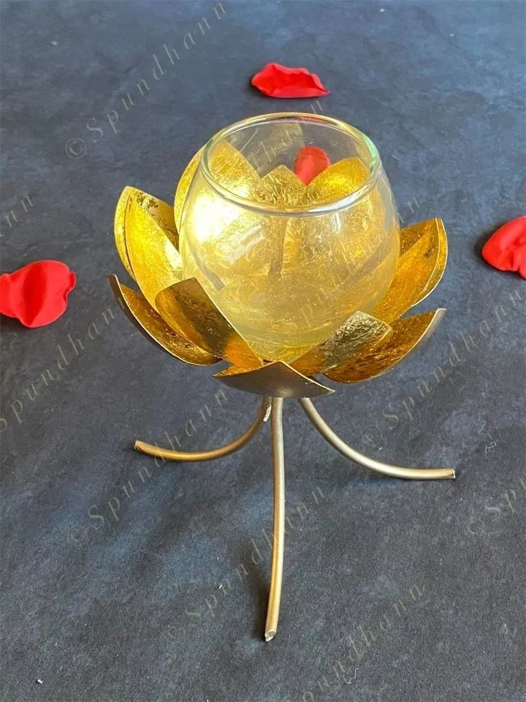 Lotus Standing Glass T Light