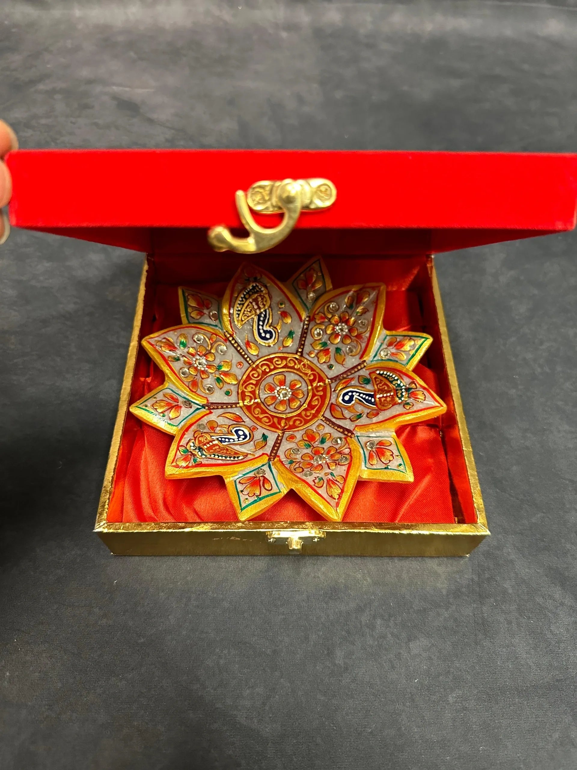 Meenakari Hand Painted Marble Flower With Gift Box
