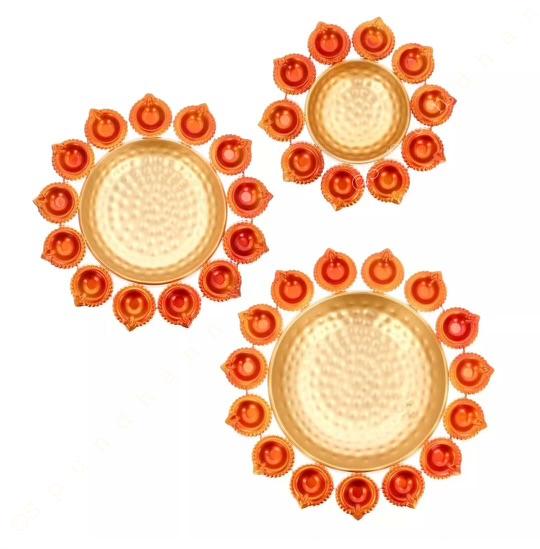 Red Diya Urli