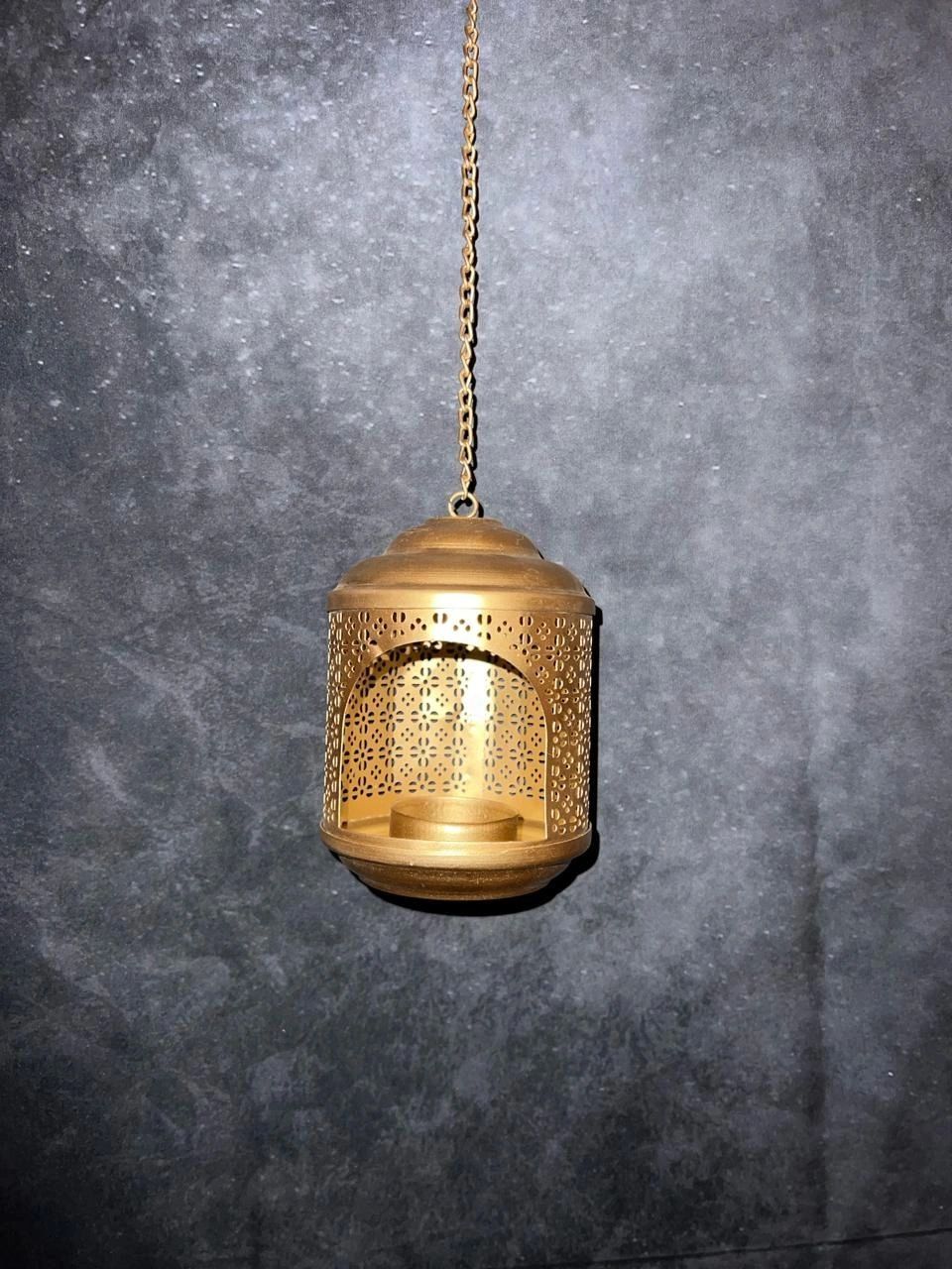 GOLDEN LANTERN TEA LIGHT HOLDER