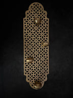 Royal Wall Hanging with 4 Tea Light (Floral Pattern Shadow)