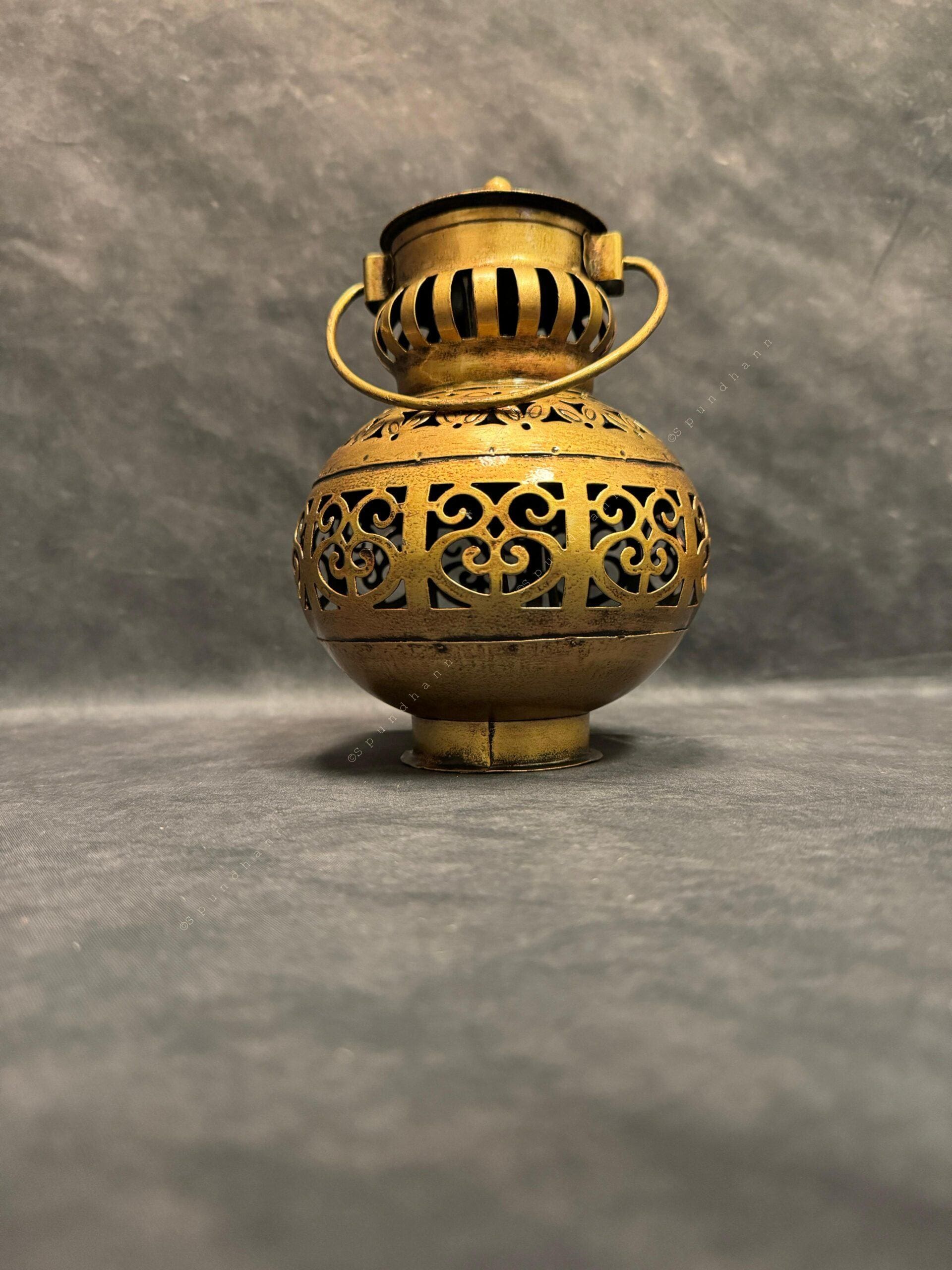 Matka Shape Dhoop Dani