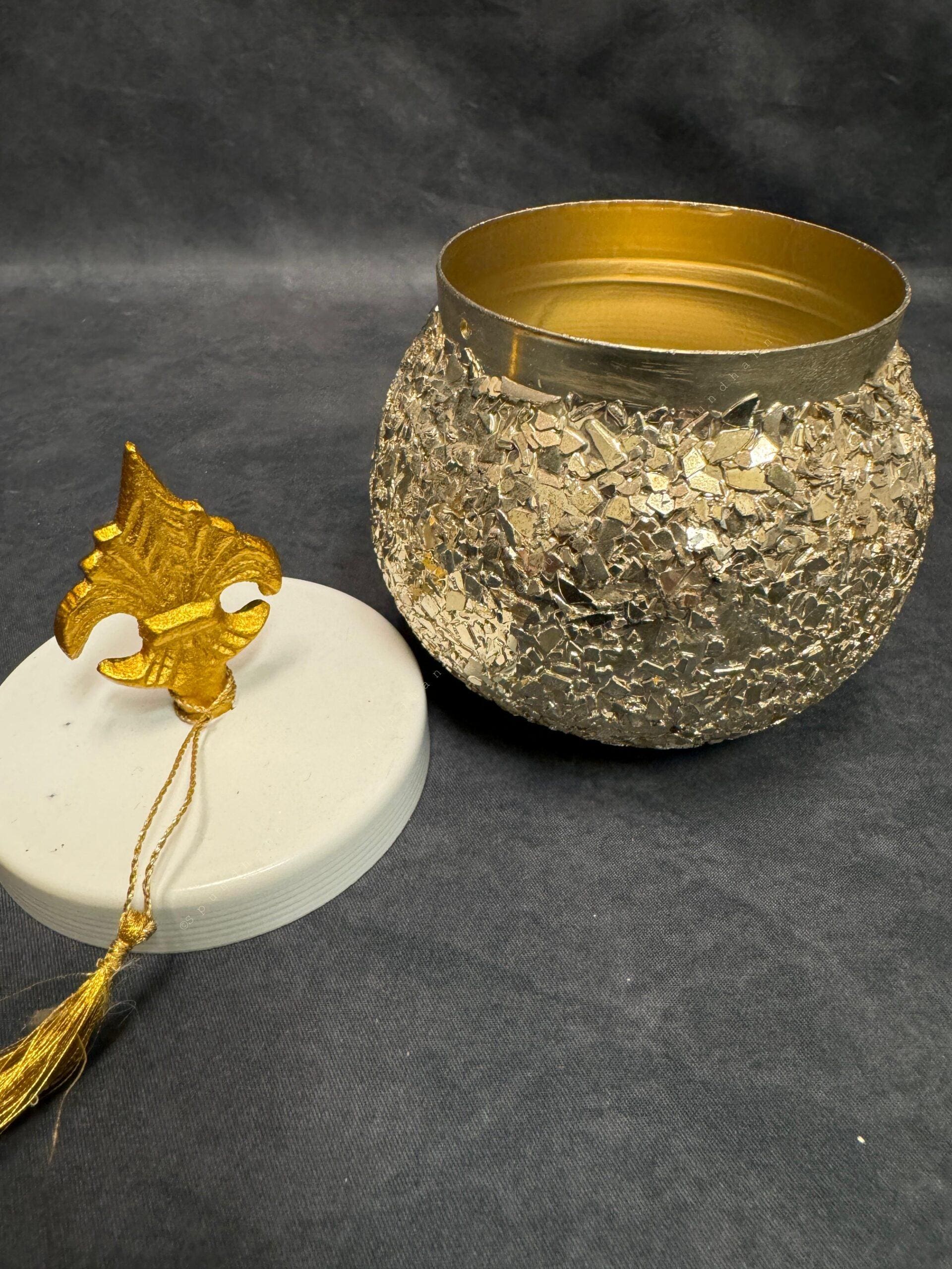 Mozaic Silver finish Matka Shape Canister with Royal Lid