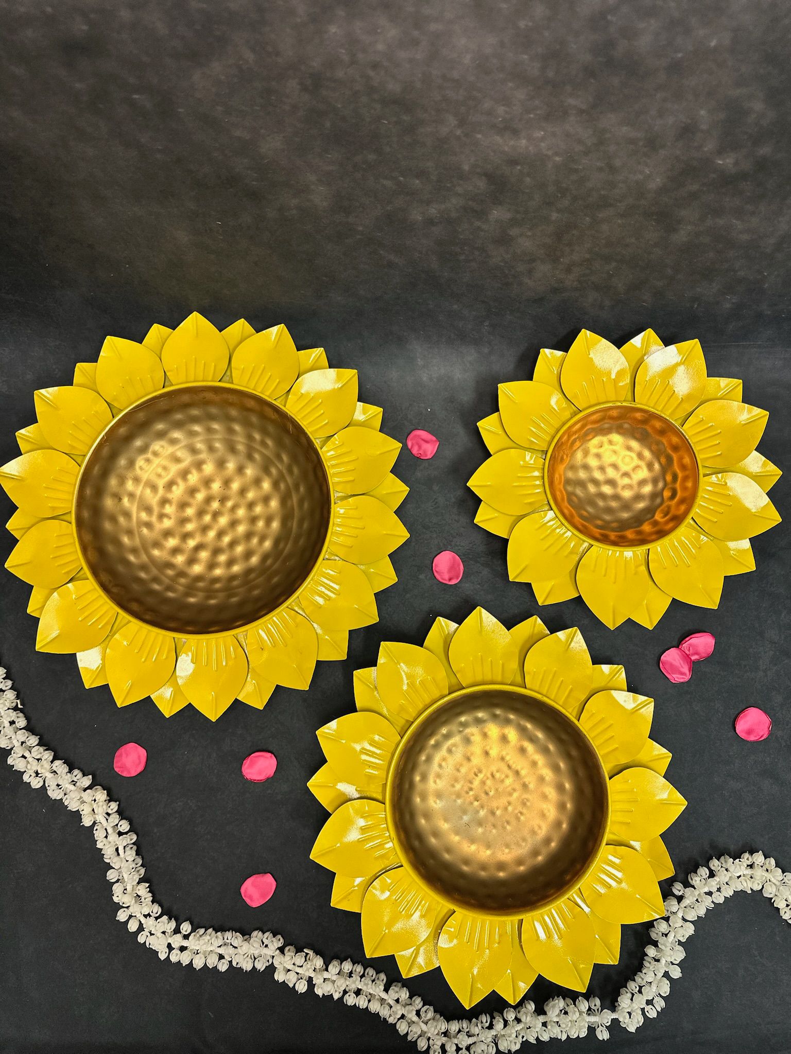 Yellow Hammered Sunflower Urli