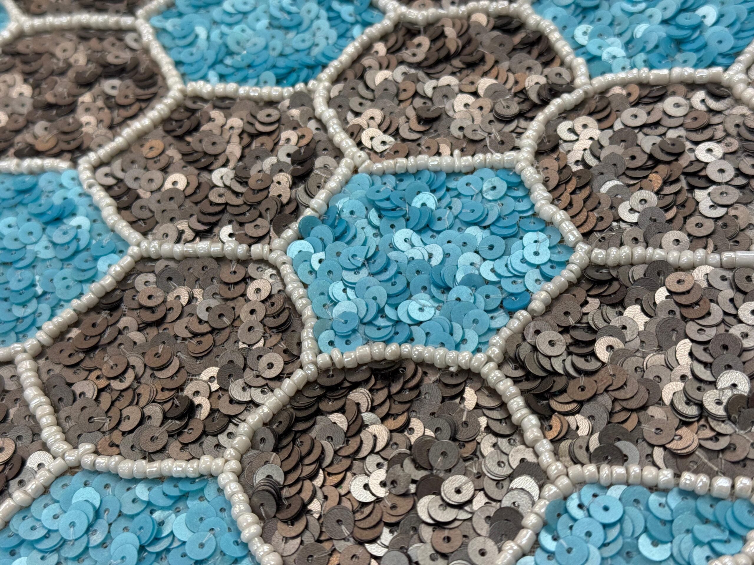 Glacia Diamond Beaded Round Mat