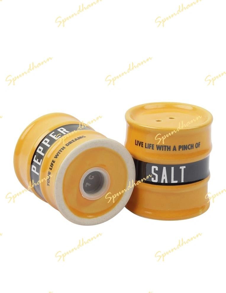 Barrel Style Salt & Pepper Shaker Set