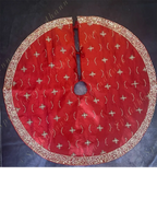 Embroidered Christmas Tree Skirt .