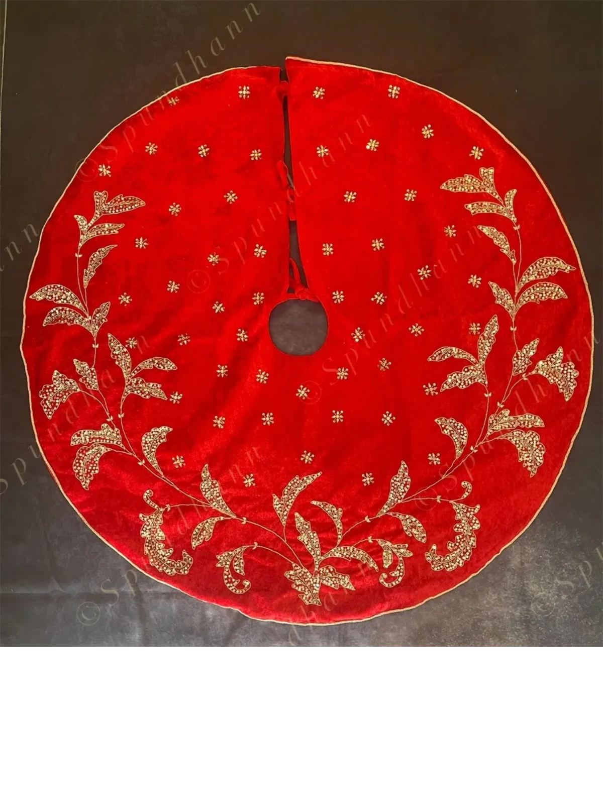 Embroidered Christmas Tree Skirt .