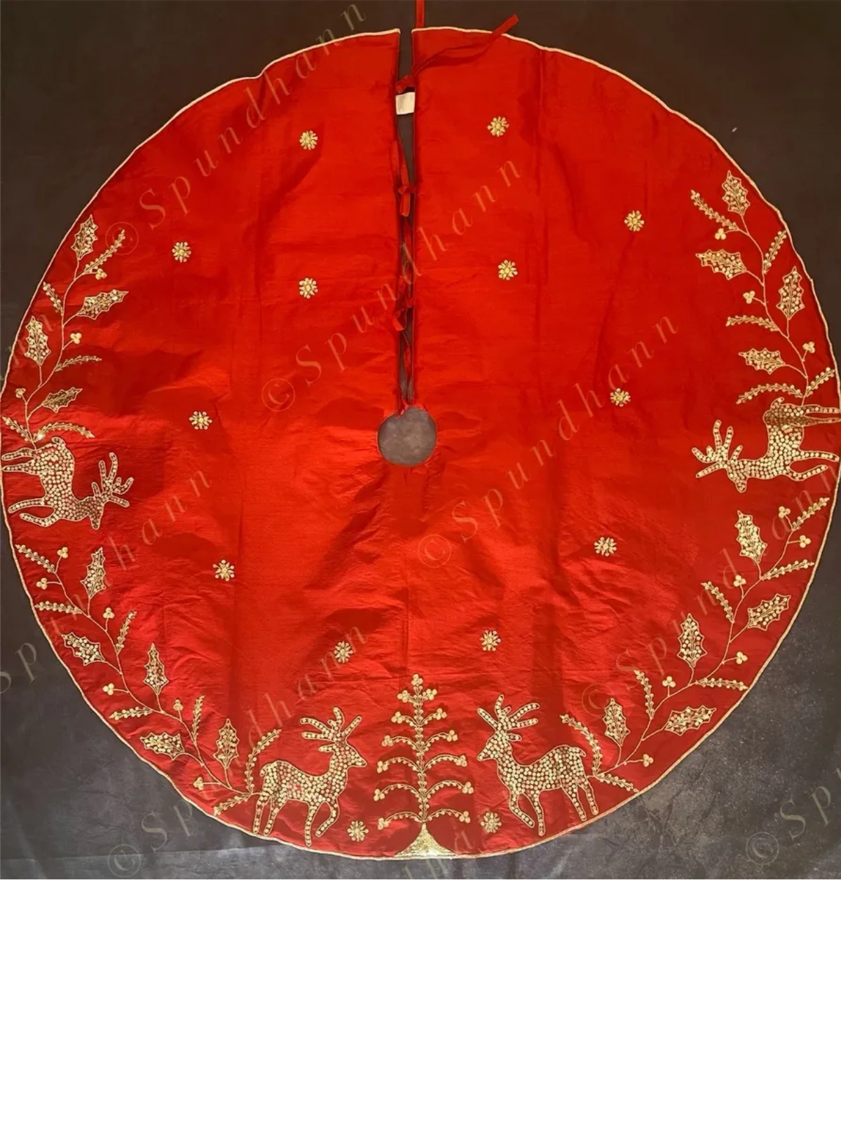 Embroidered Christmas Tree Skirt .