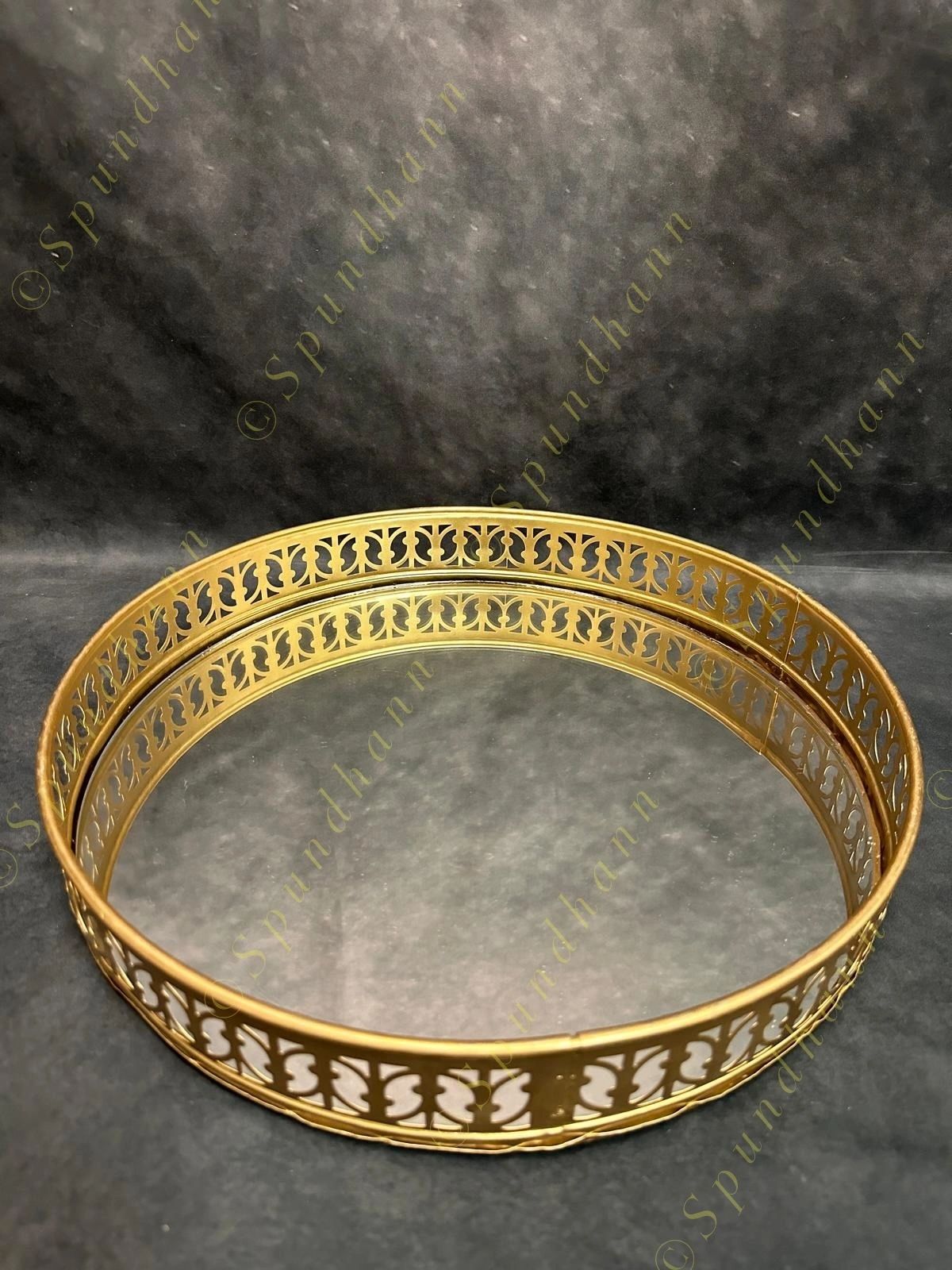 Metal Golden Cutwork Round Mirror tray