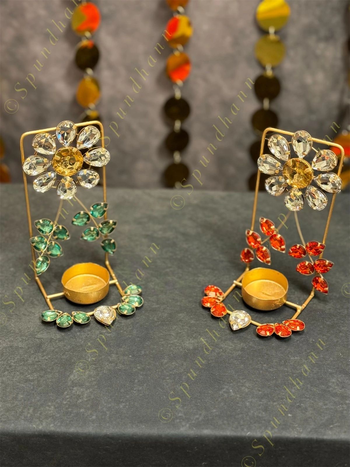 Standing Tea Light
