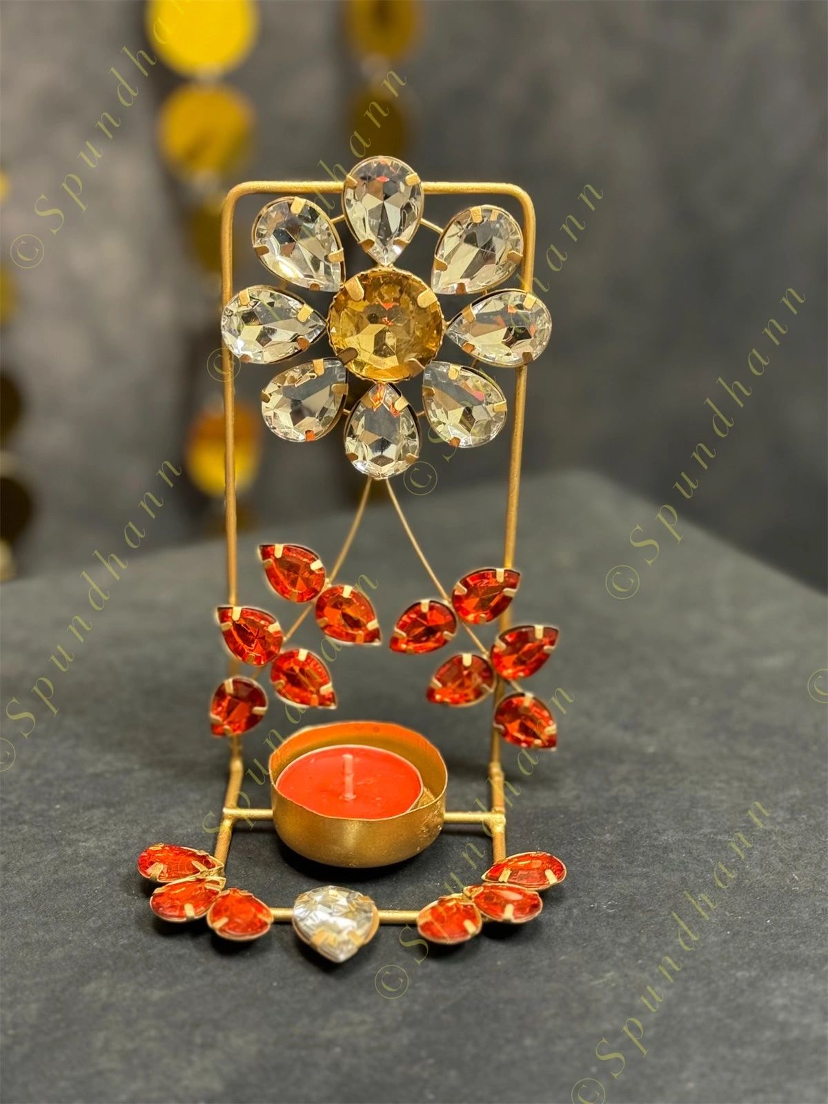 Standing Tea Light