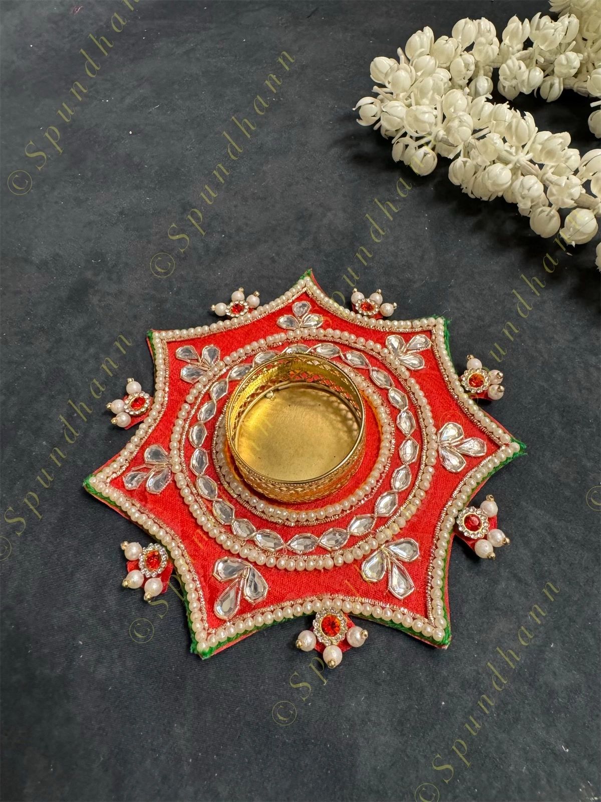 Star Tea Light Holder With Small Pearls