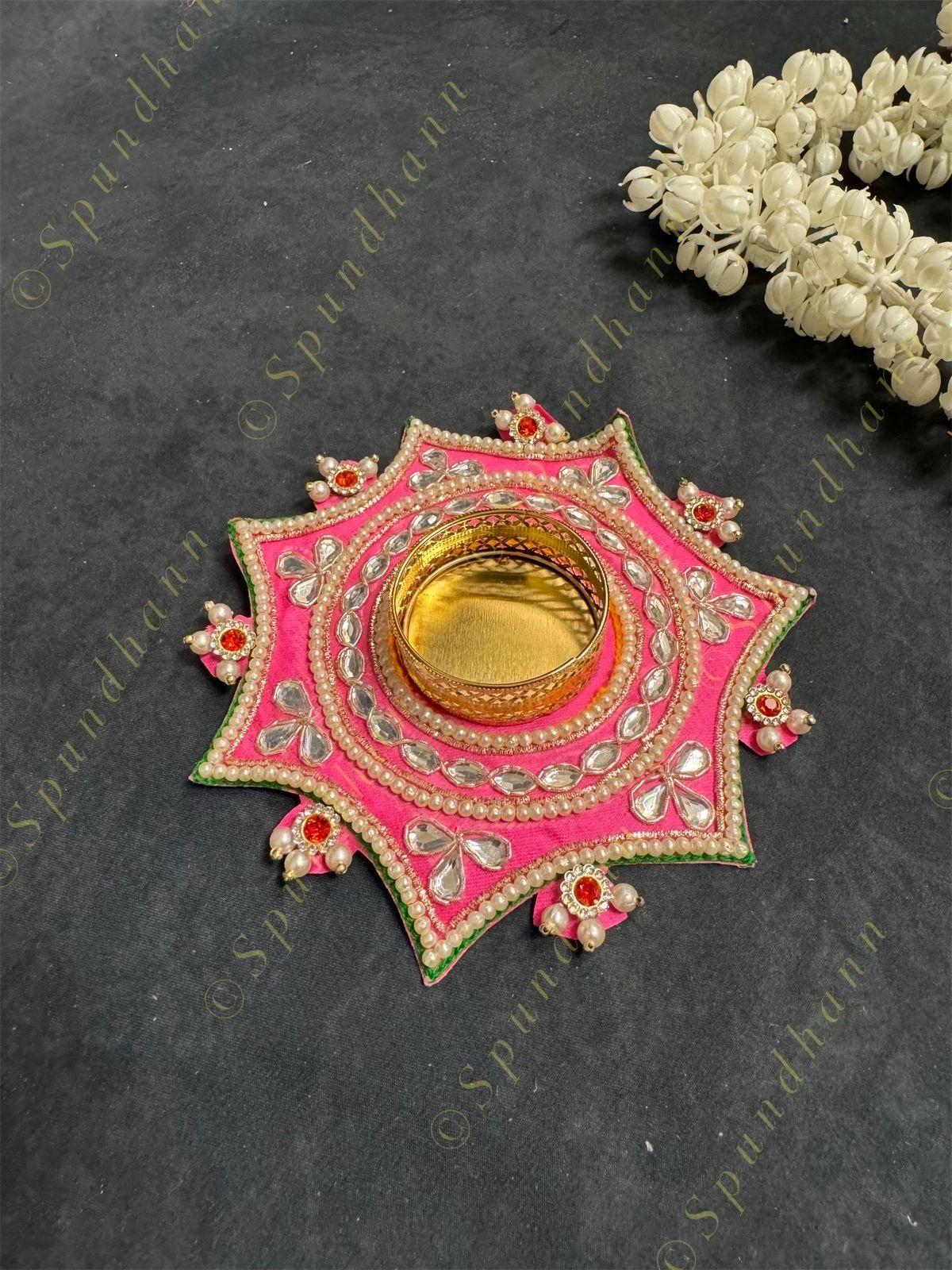 Star Tea Light Holder With Small Pearls