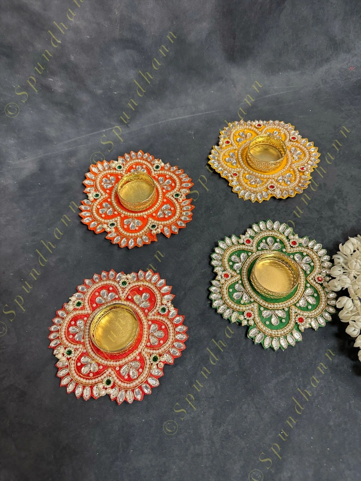 Studs and Pearls Designer Tealight Holder