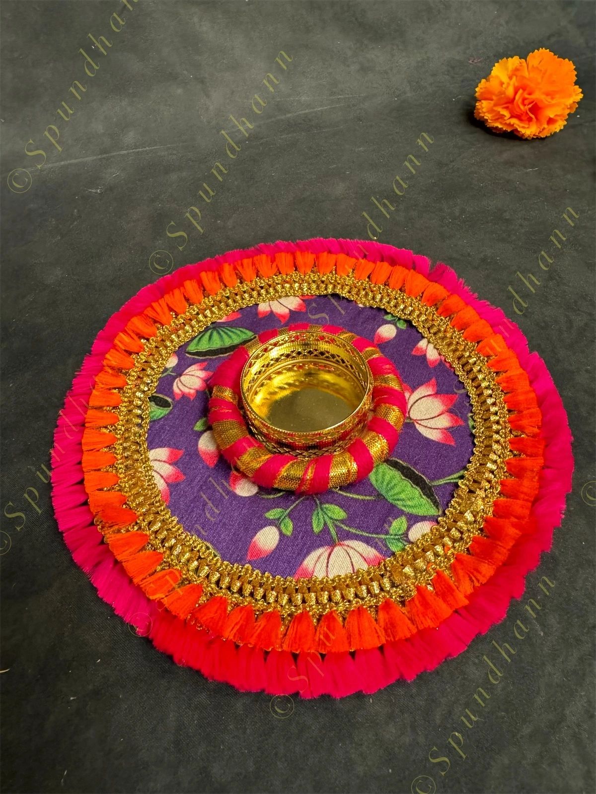 Multicolor Frill Tea Light Holder with Lotus Pattern