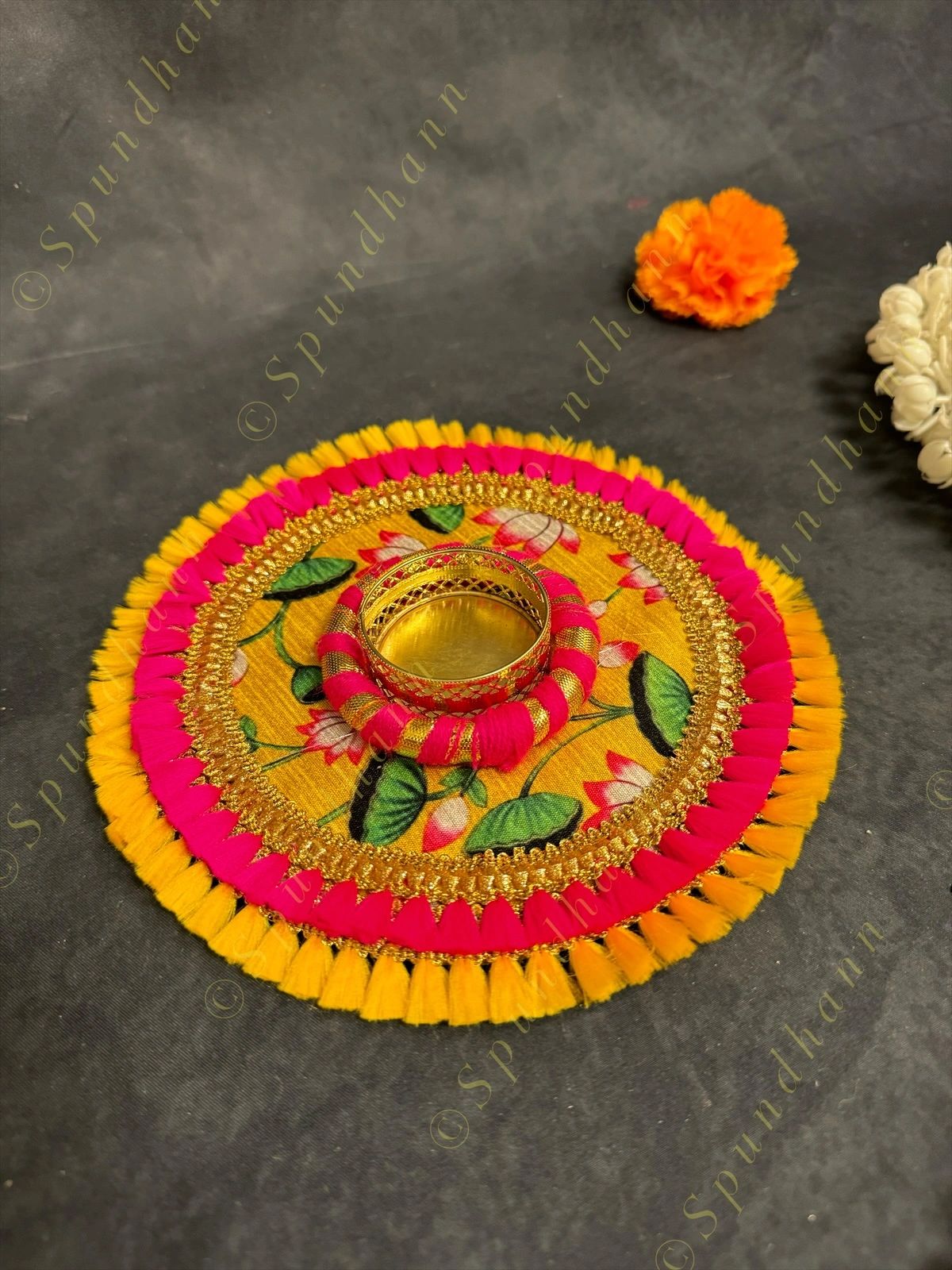 Multicolor Frill Tea Light Holder with Lotus Pattern