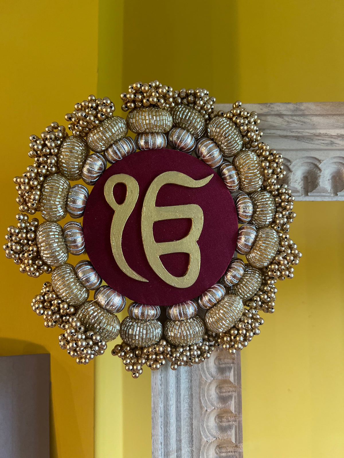 Mini Chaandbali Ik Onkar Platter: Solid Maroon + Bottle Green Navratna Patola