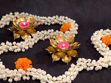 Lotus Tea Light Candle Holder