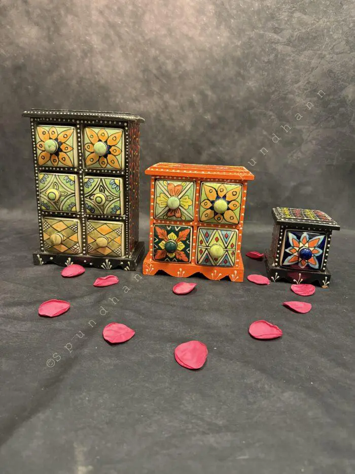 Handcrafted Wooden Trinket Box with 1 Ceramic Drawers - Image 5