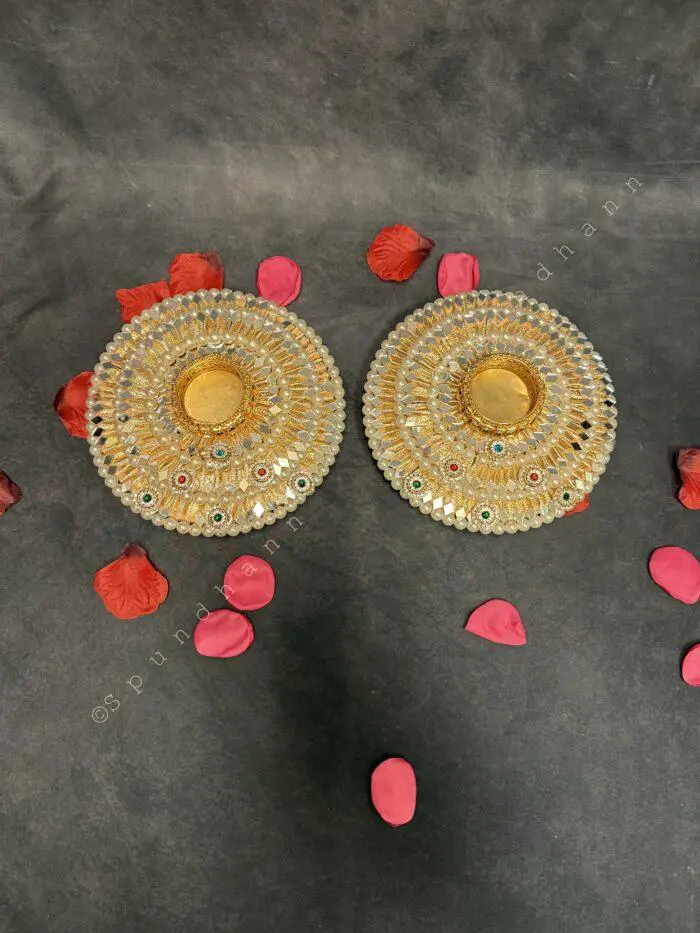 Golden Decorative Tealight Holder - Image 2