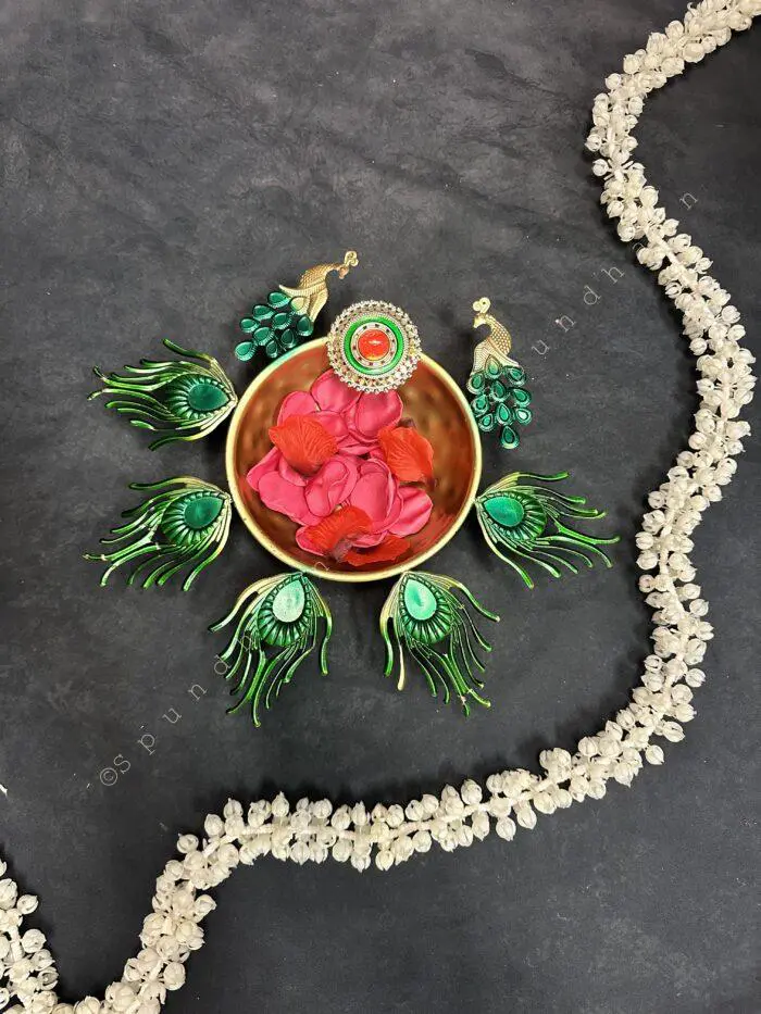 Single Diya Feather Peacock Urli - Image 1