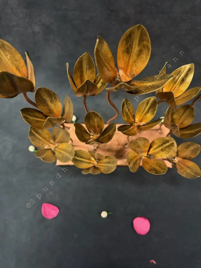 Golden Bloom Metal Table Décor - Image 2