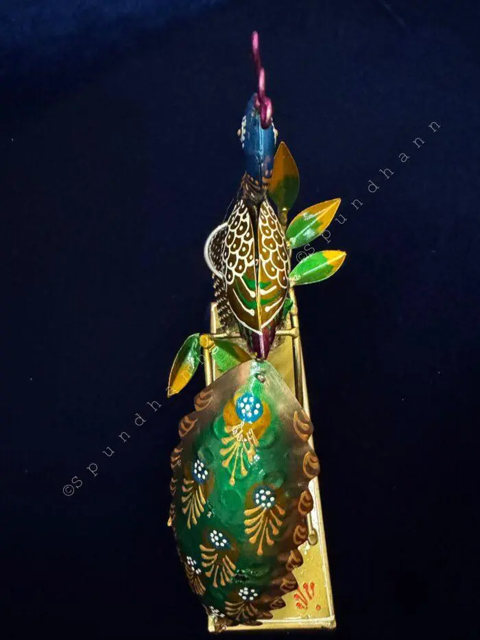 Peacock Pen Stand - Image 9