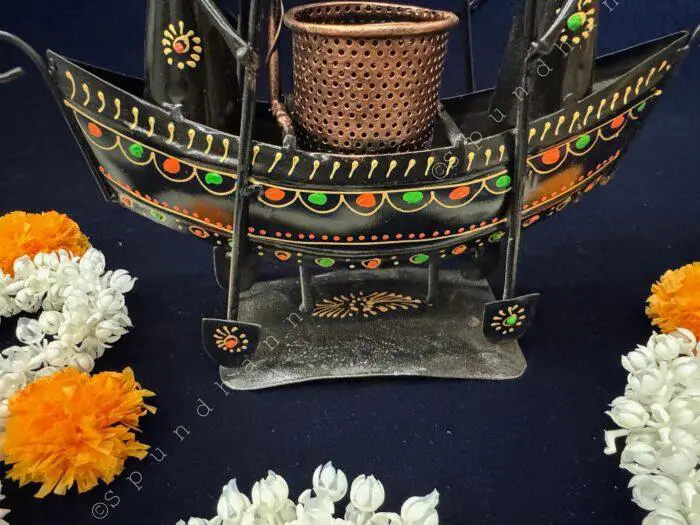 2 Boatman Tribal Penstand - Image 9
